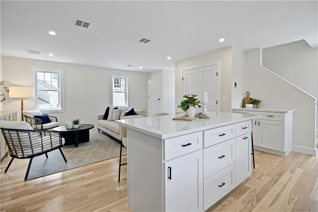 91 Croade Street Warren RI 02885