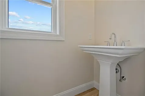 91 Croade Street Warren RI 02885