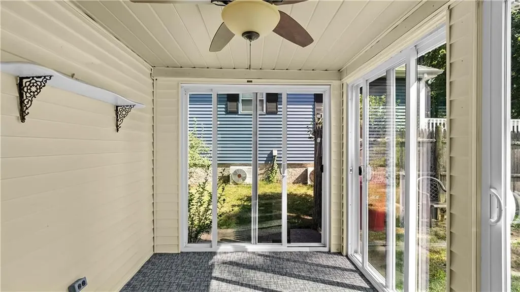 33 Linden Avenue East Providence RI 02916