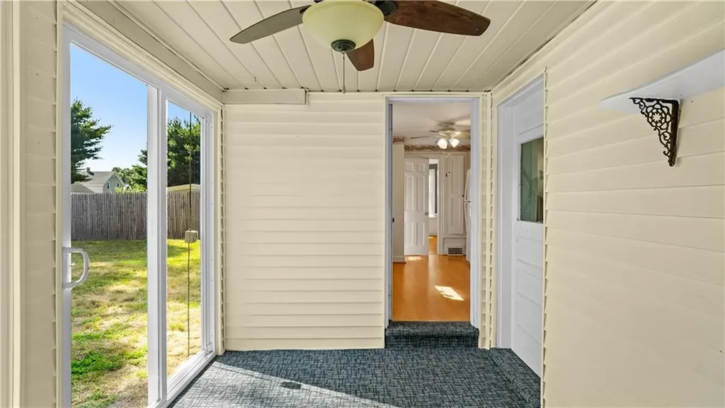 33 Linden Avenue East Providence RI 02916