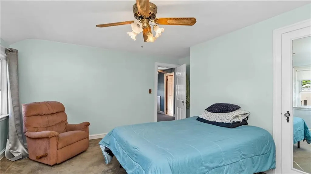 33 Linden Avenue East Providence RI 02916