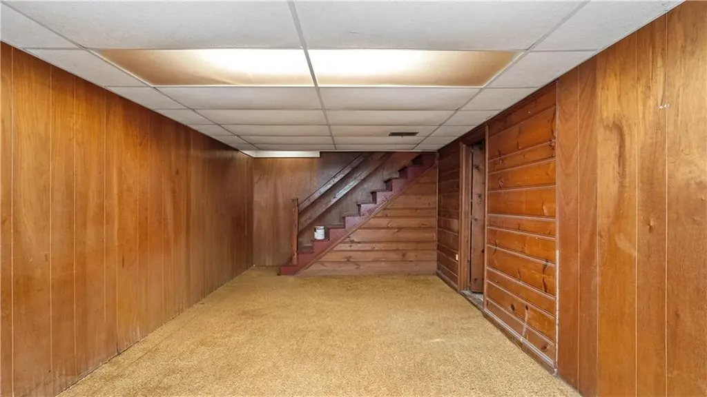 33 Linden Avenue East Providence RI 02916