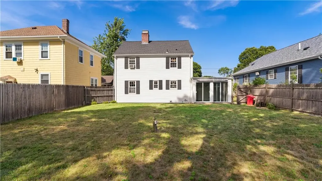 33 Linden Avenue East Providence RI 02916
