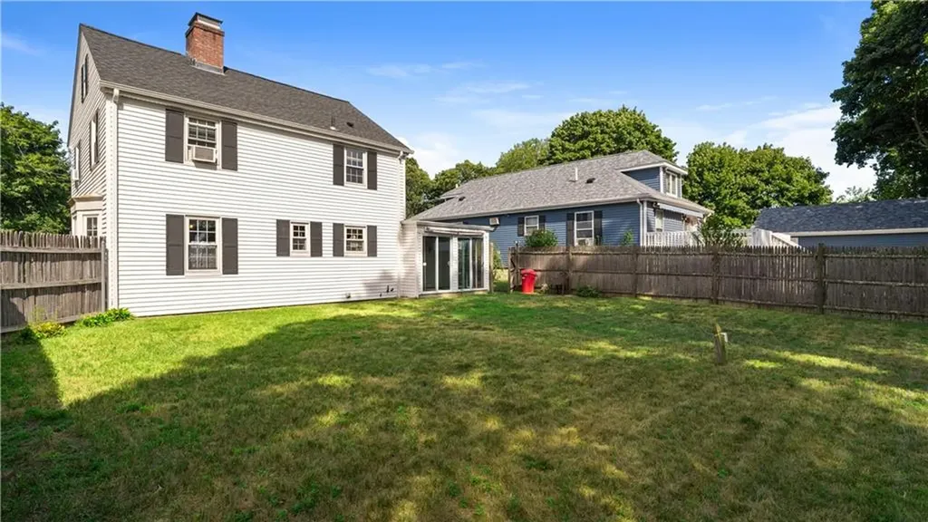 33 Linden Avenue East Providence RI 02916