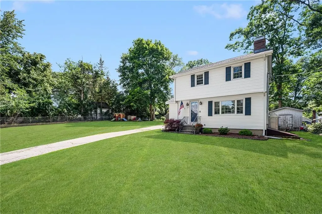 22 Clyde Street Blackstone MA 01504