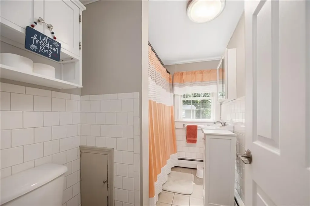 22 Clyde Street Blackstone MA 01504