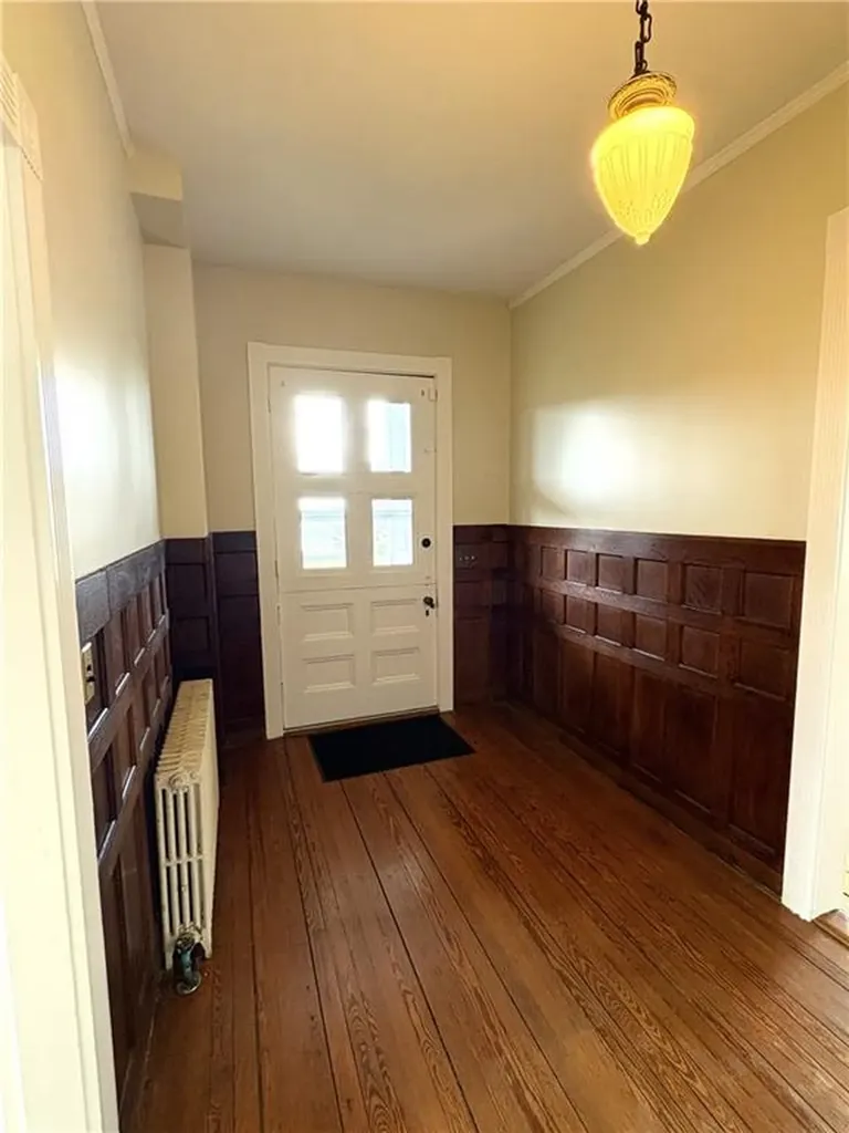39 Walcott Avenue Jamestown RI 02835