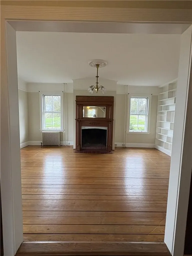 39 Walcott Avenue Jamestown RI 02835