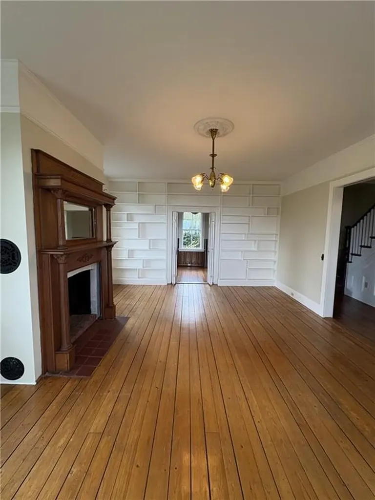 39 Walcott Avenue Jamestown RI 02835