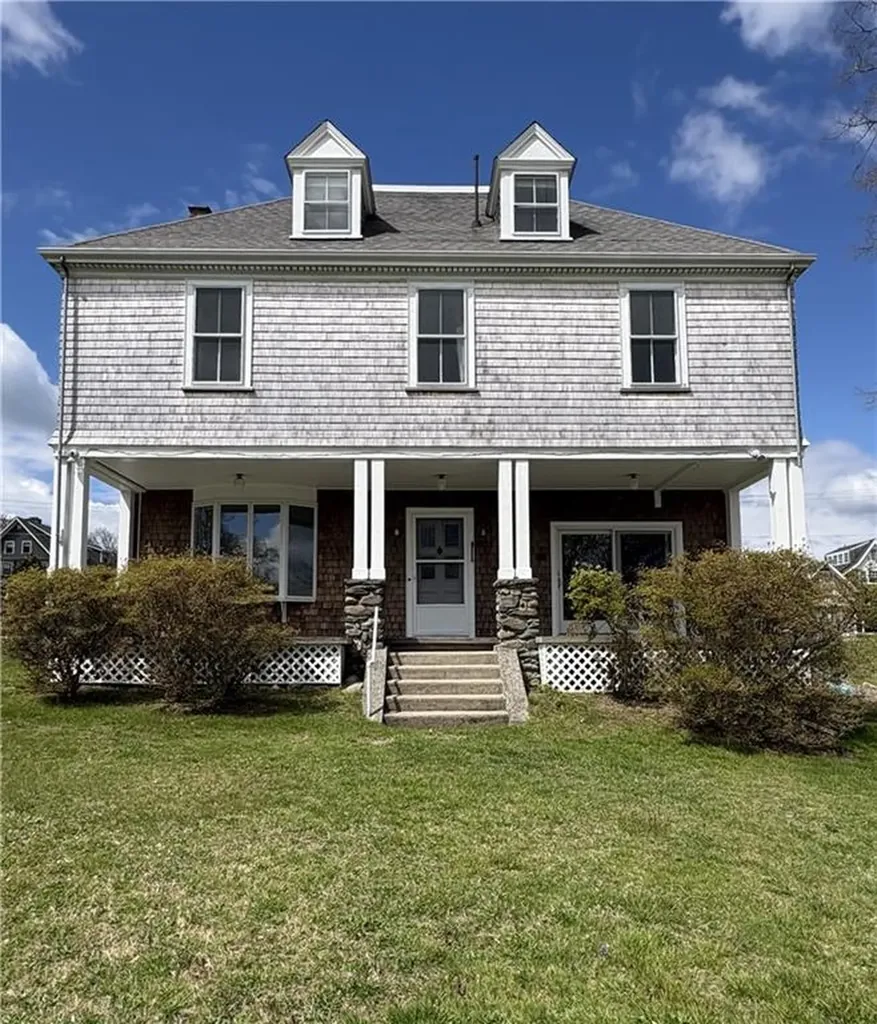 39 Walcott Avenue Jamestown RI 02835