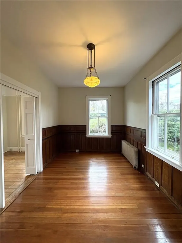 39 Walcott Avenue Jamestown RI 02835
