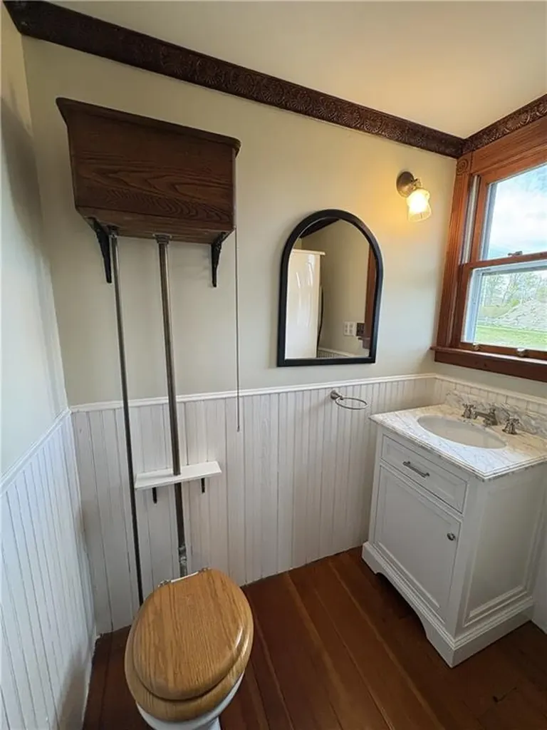 39 Walcott Avenue Jamestown RI 02835