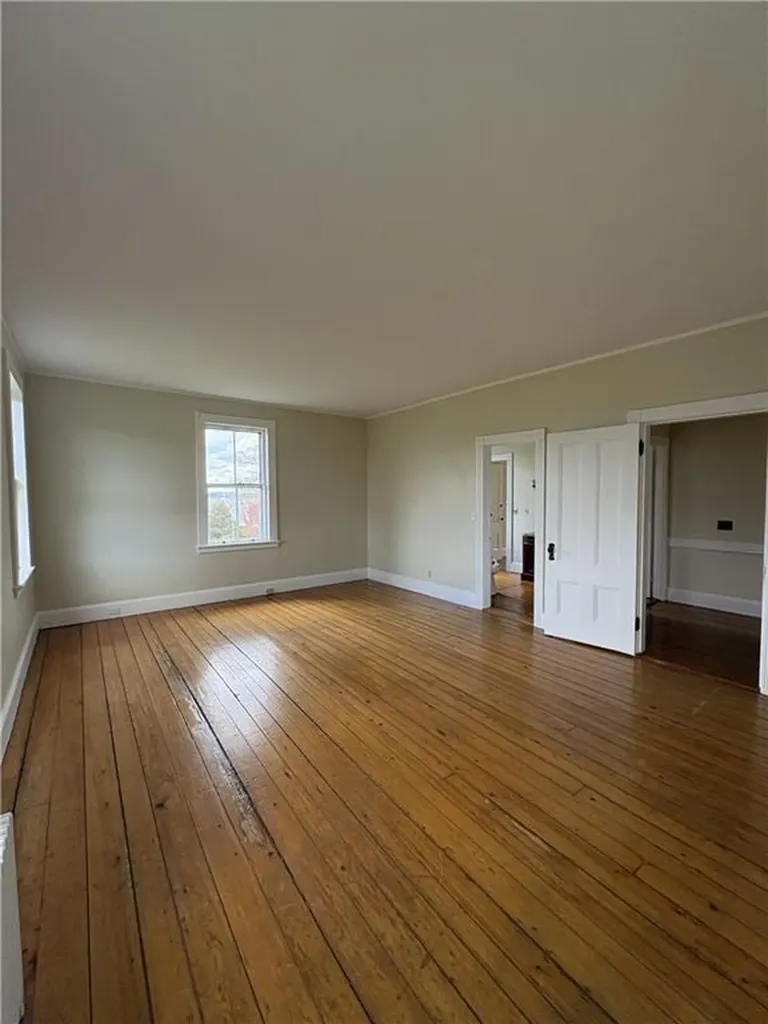 39 Walcott Avenue Jamestown RI 02835