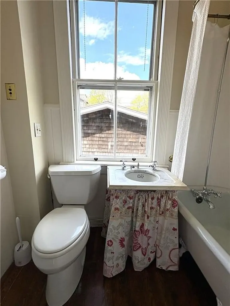 39 Walcott Avenue Jamestown RI 02835