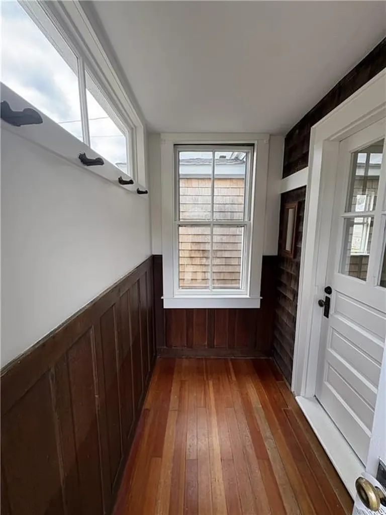 39 Walcott Avenue Jamestown RI 02835