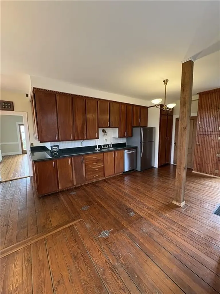 39 Walcott Avenue Jamestown RI 02835