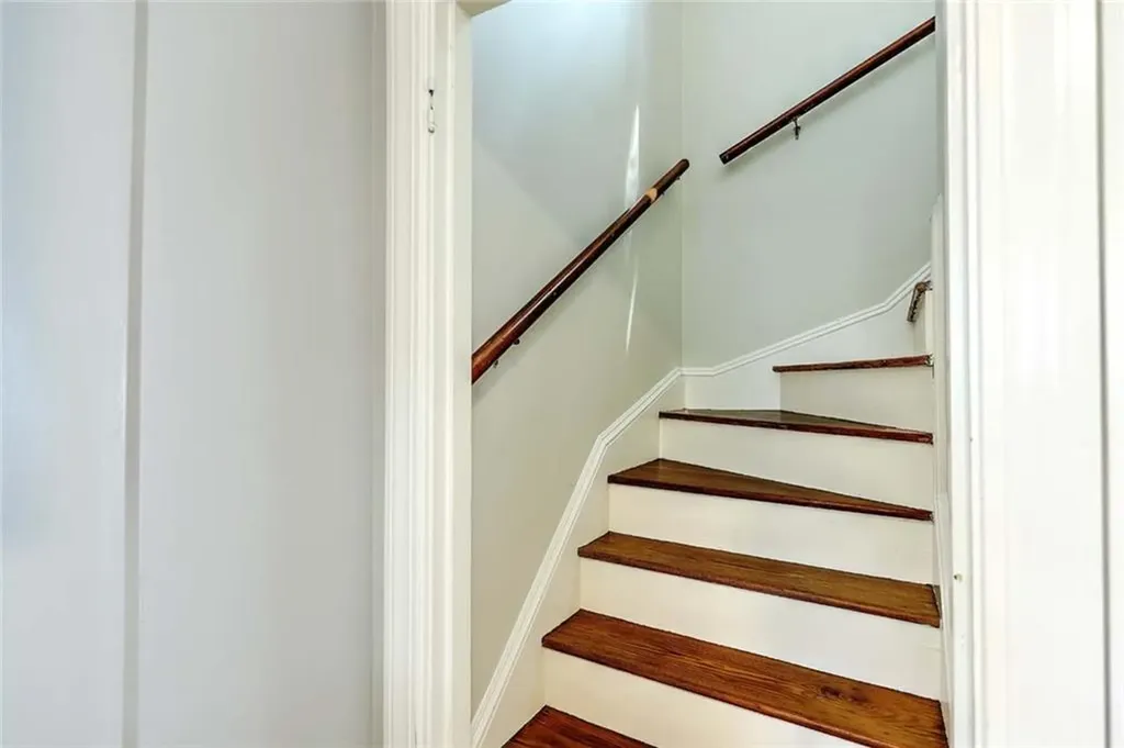 15 Wollaston Street Cranston RI 02910