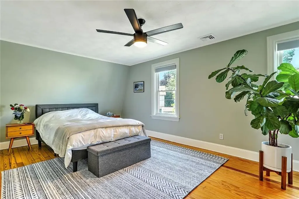 15 Wollaston Street Cranston RI 02910