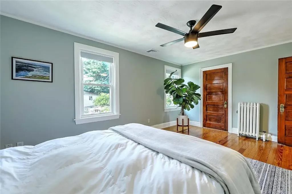 15 Wollaston Street Cranston RI 02910