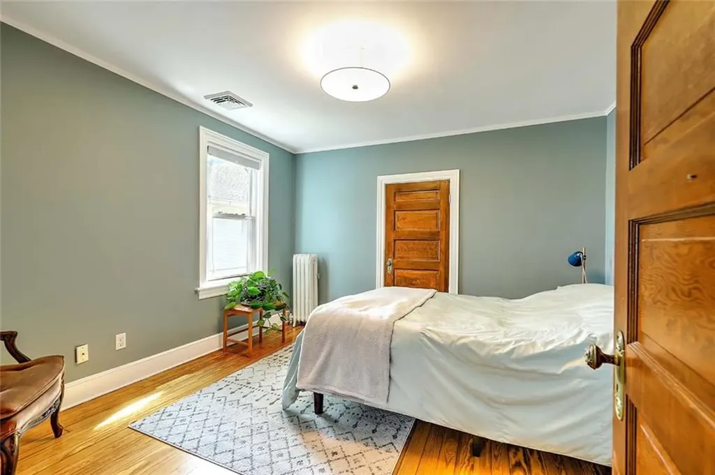 15 Wollaston Street Cranston RI 02910