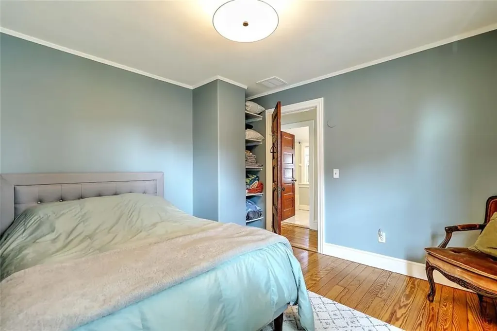 15 Wollaston Street Cranston RI 02910