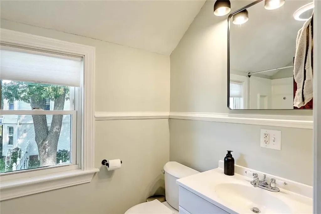 15 Wollaston Street Cranston RI 02910