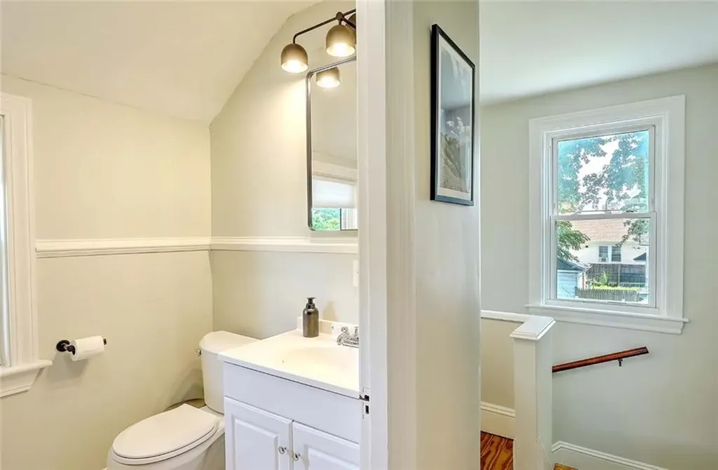 15 Wollaston Street Cranston RI 02910