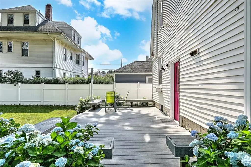 15 Wollaston Street Cranston RI 02910