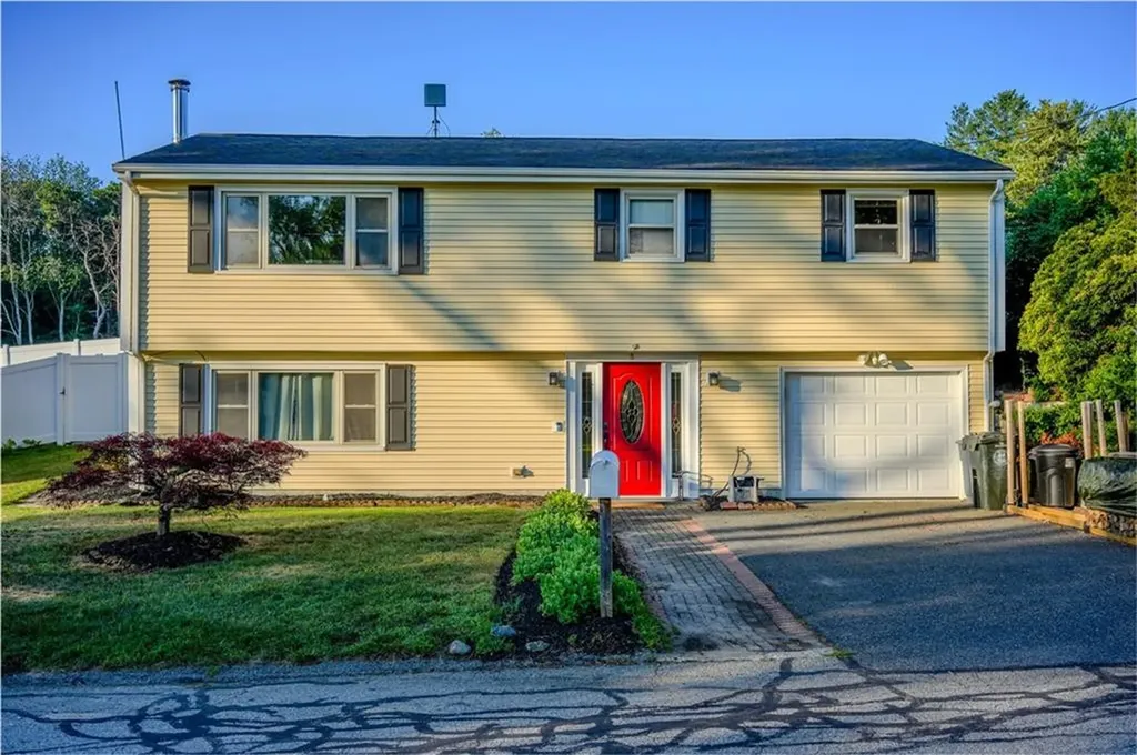 150 Coolidge Street Swansea MA 02777
