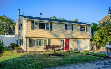 150 Coolidge Street Swansea MA 02777