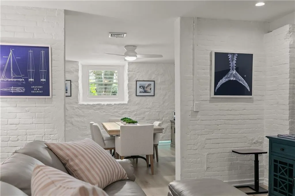 426 Spring Street Newport RI 02840