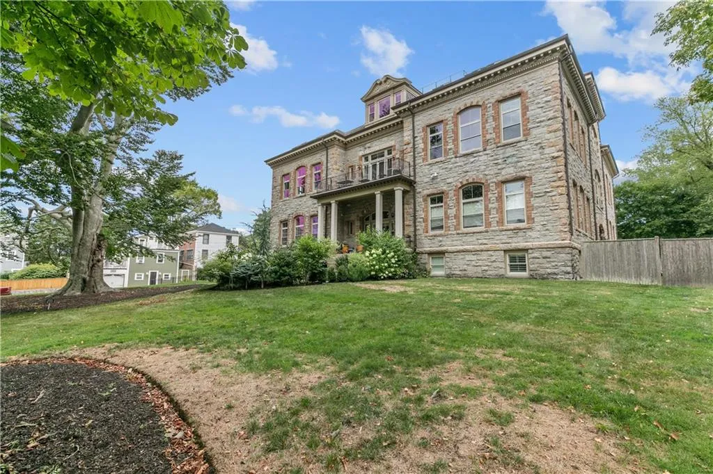 426 Spring Street Newport RI 02840
