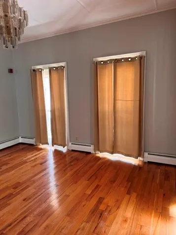 707 Main Street Bristol RI 02885