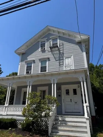 707 Main Street Bristol RI 02885