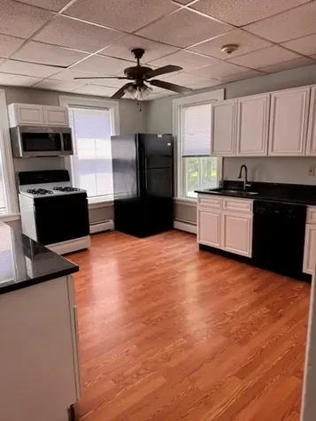 707 Main Street Bristol RI 02885