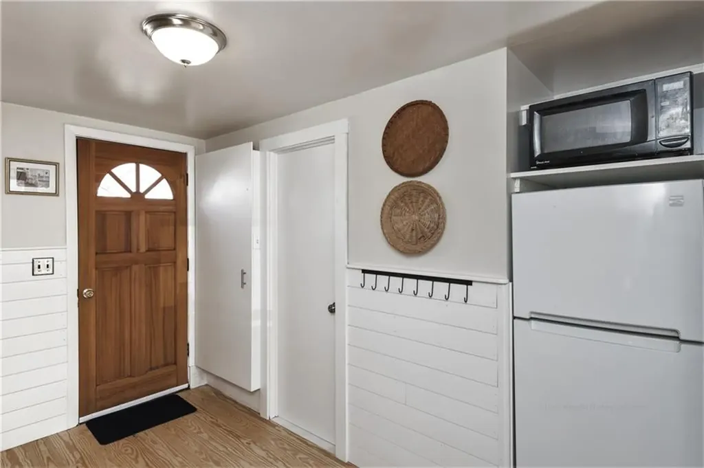 14 Winsor Avenue North Kingstown RI 02852
