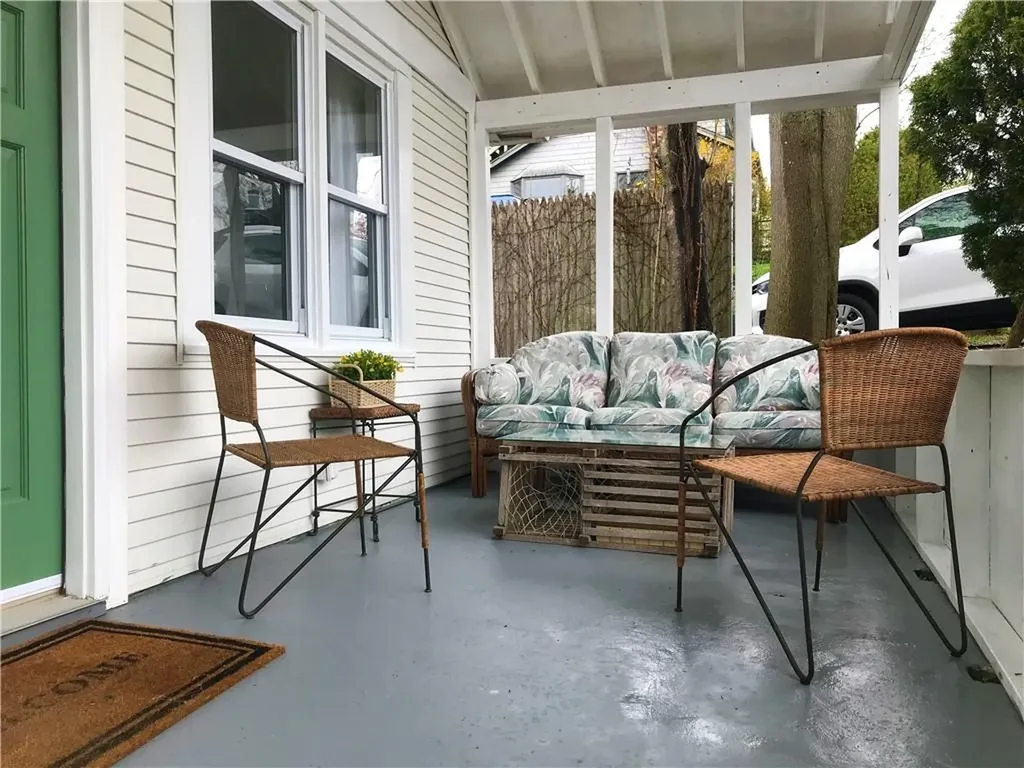 14 Winsor Avenue North Kingstown RI 02852