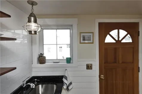 14 Winsor Avenue North Kingstown RI 02852
