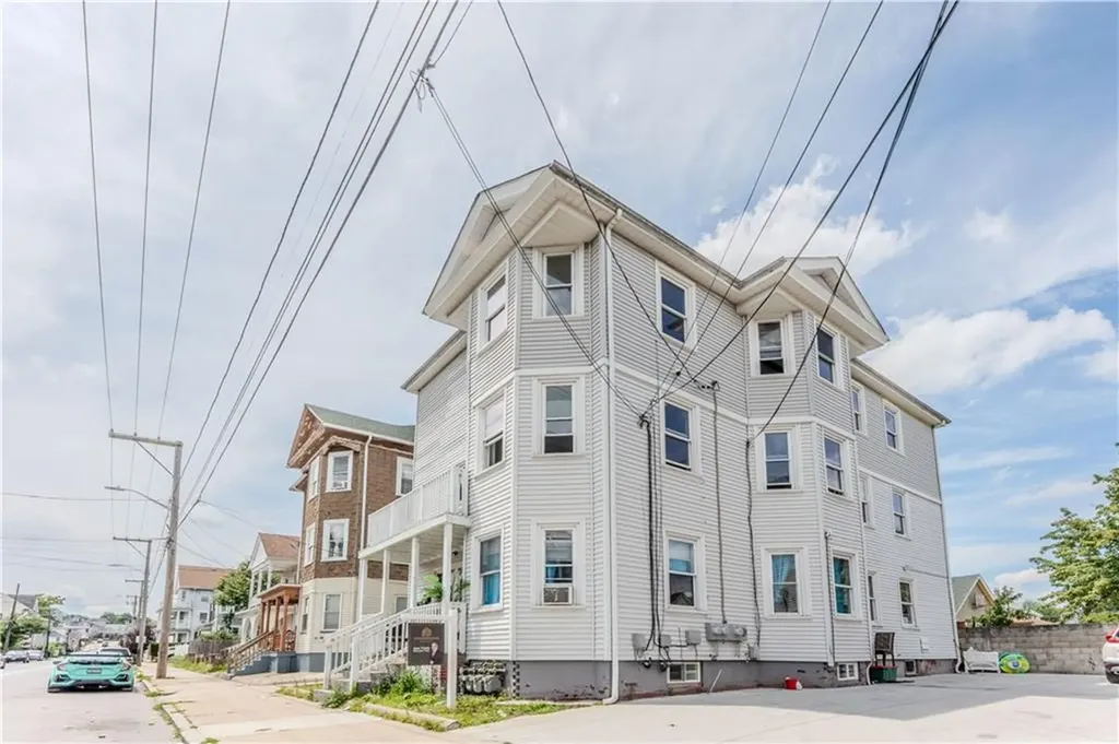 271 Union Avenue Providence RI 02909