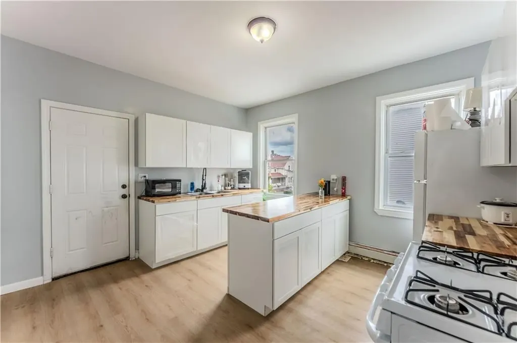 271 Union Avenue Providence RI 02909