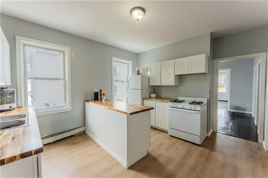 271 Union Avenue Providence RI 02909