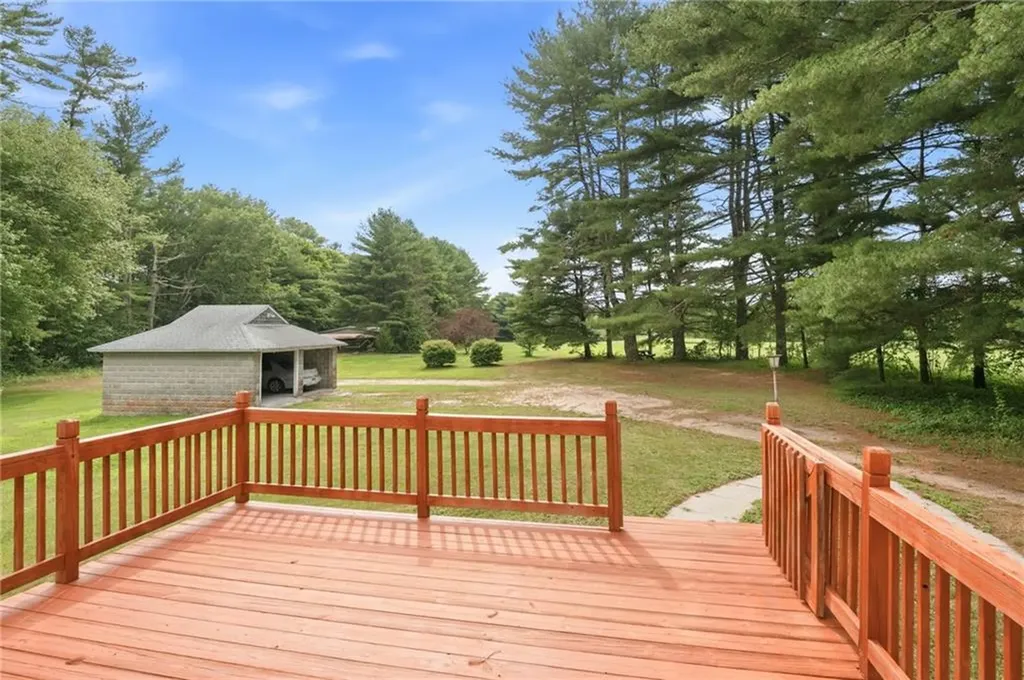 125 Arcadia Road Hopkinton RI 02832