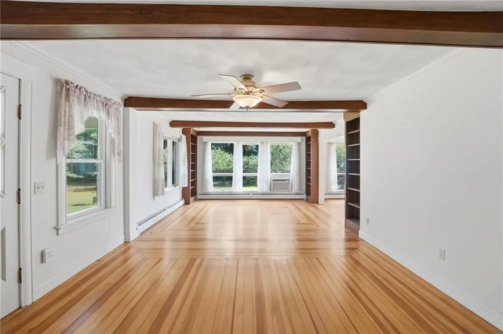 125 Arcadia Road Hopkinton RI 02832