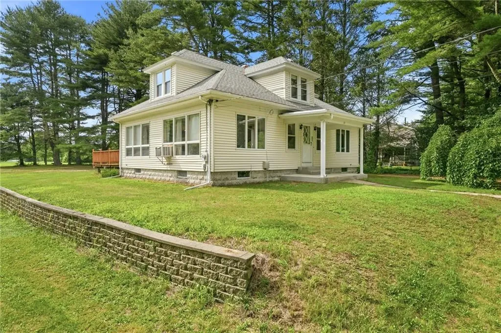 125 Arcadia Road Hopkinton RI 02832