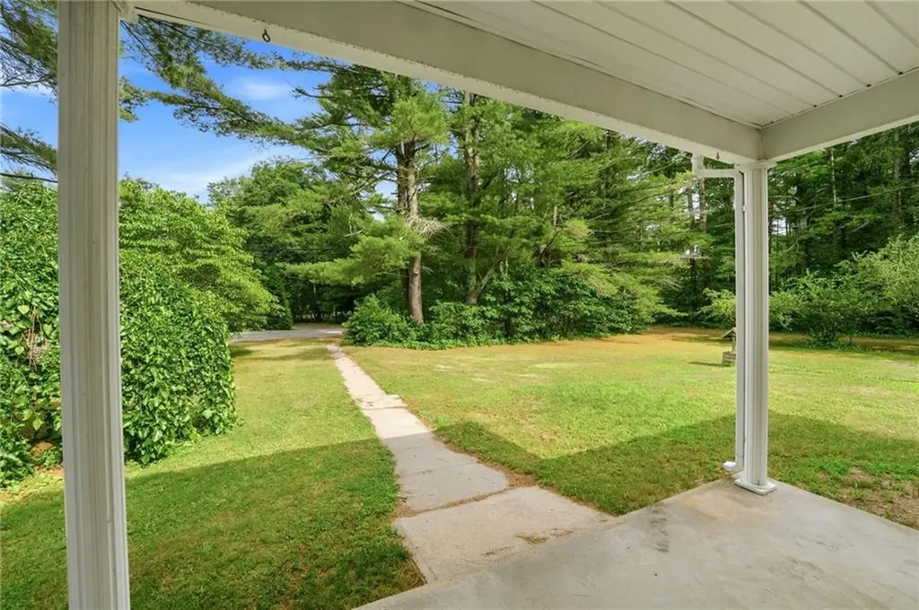 125 Arcadia Road Hopkinton RI 02832