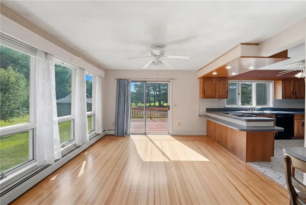 125 Arcadia Road Hopkinton RI 02832