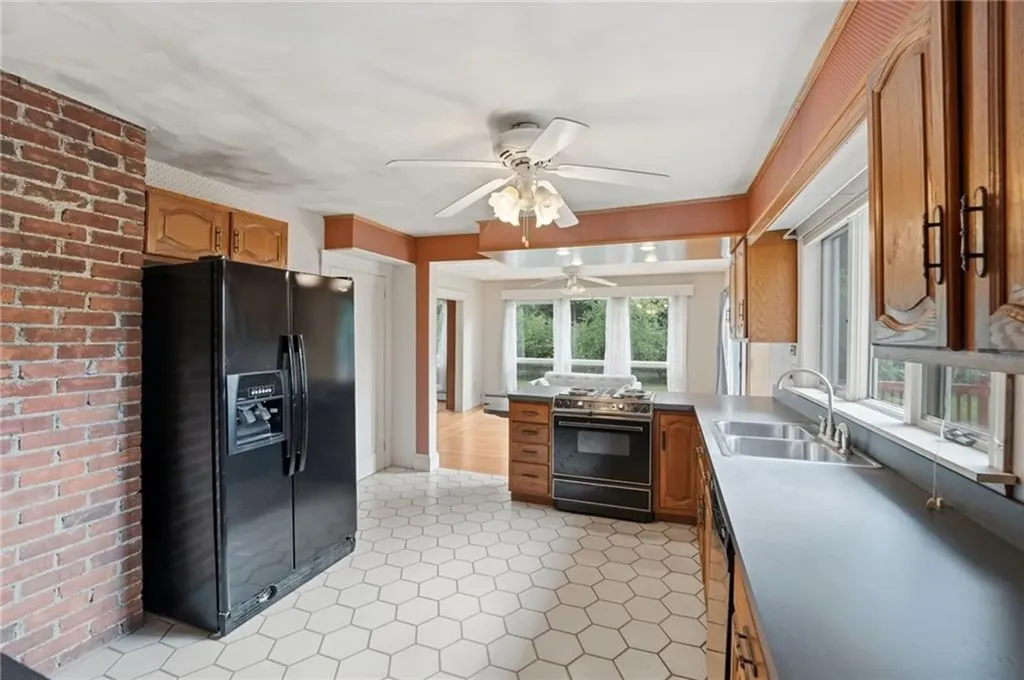 125 Arcadia Road Hopkinton RI 02832