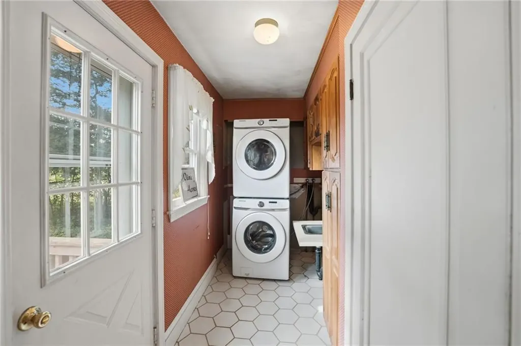 125 Arcadia Road Hopkinton RI 02832