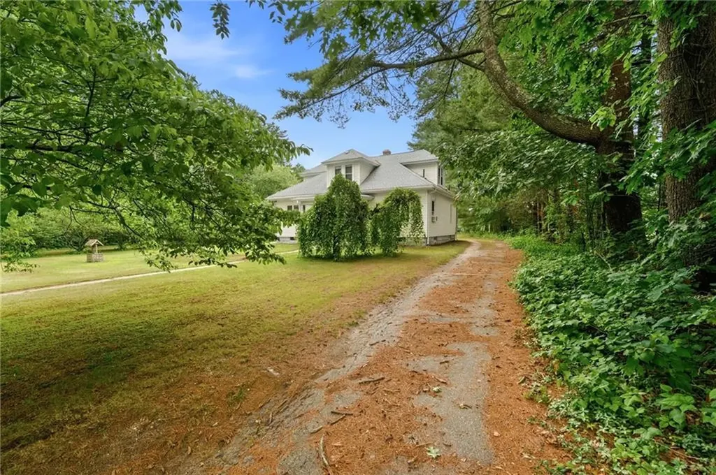 125 Arcadia Road Hopkinton RI 02832