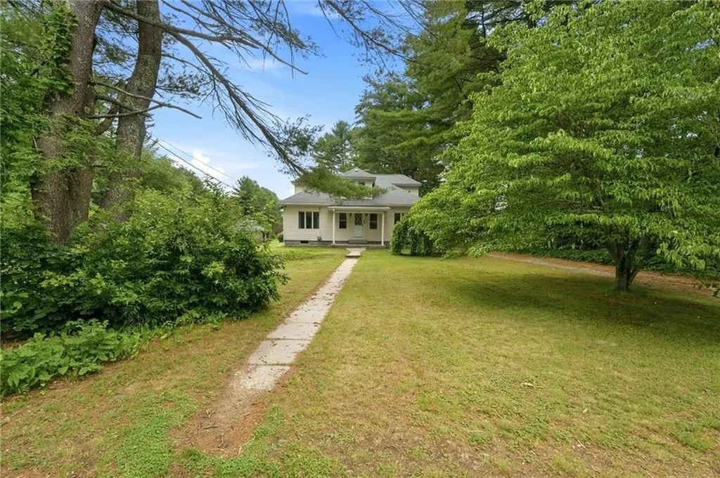 125 Arcadia Road Hopkinton RI 02832